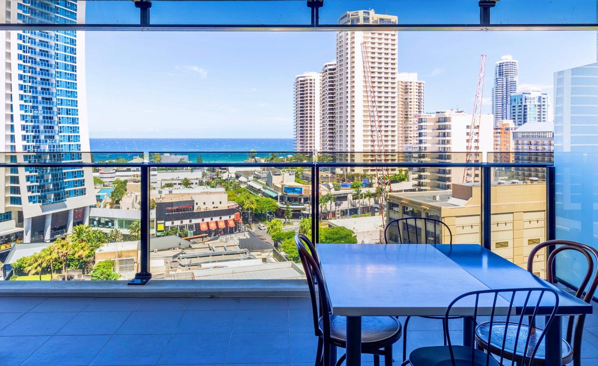 Circle On Cavill Surfers Paradise Apartments-Holiday Paradise Gold Coast Cameră foto